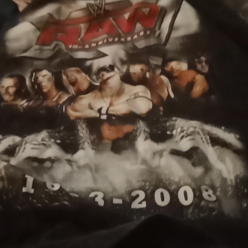 Men tshirts Authentic XL size